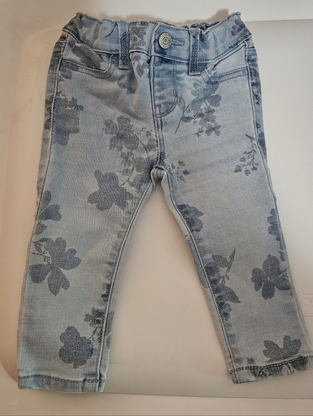 OshKosh B’gosh Girls Floral Denim Jeggings – Size 12M